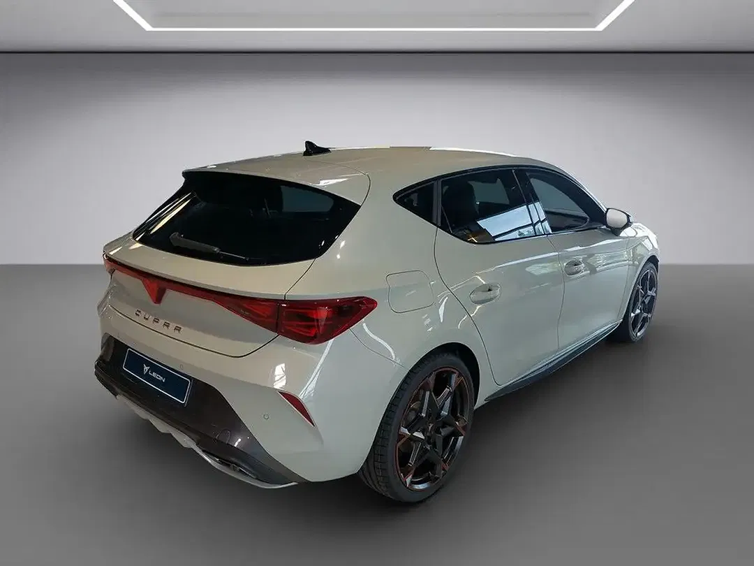 CUPRA Leon DCC Matrix LED - Thumbnail 5