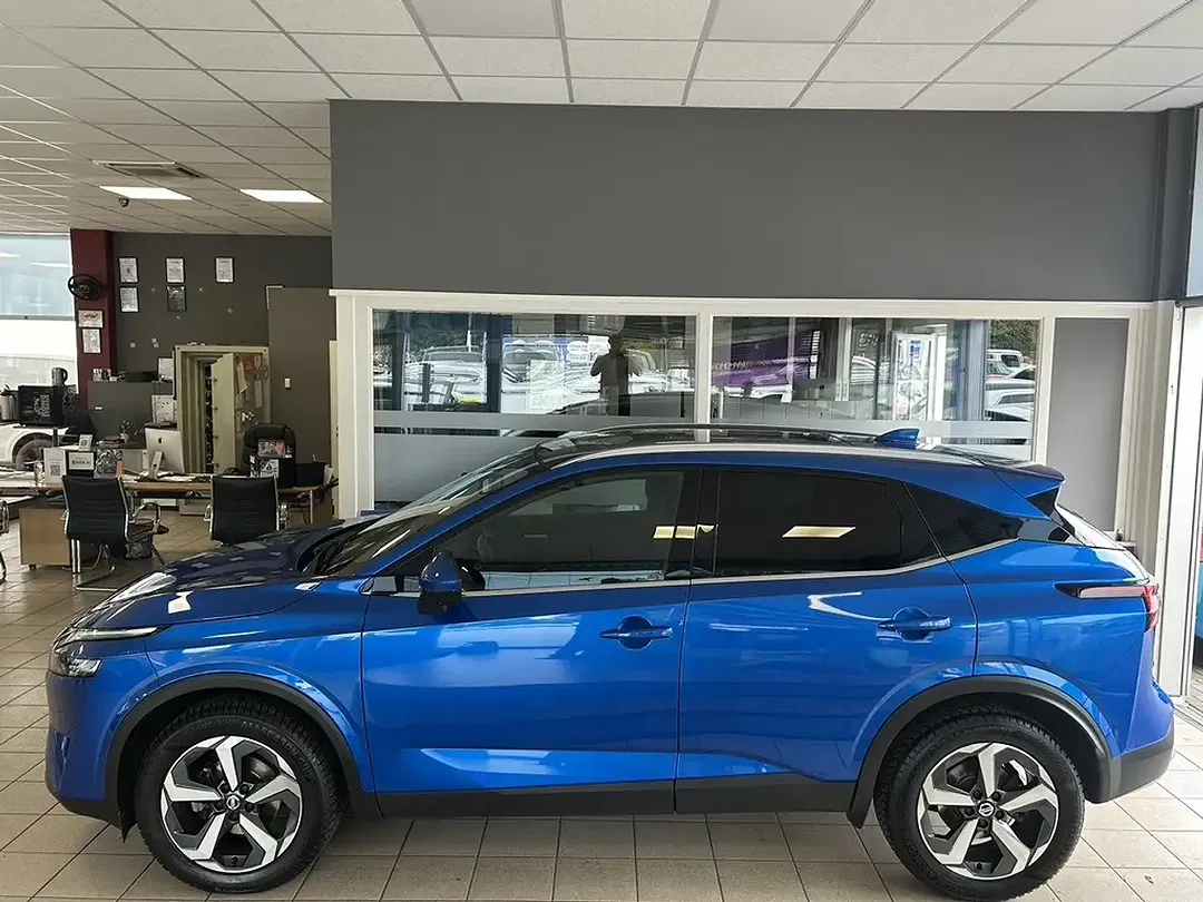 Nissan Qashqai N-Connecta - Thumbnail 2