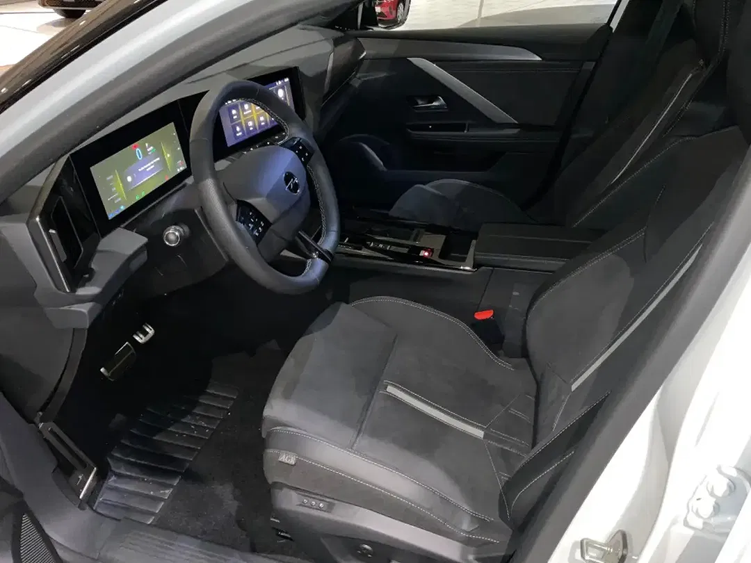 Opel Astra PHEV Hybrid Matrix LED - Thumbnail 10
