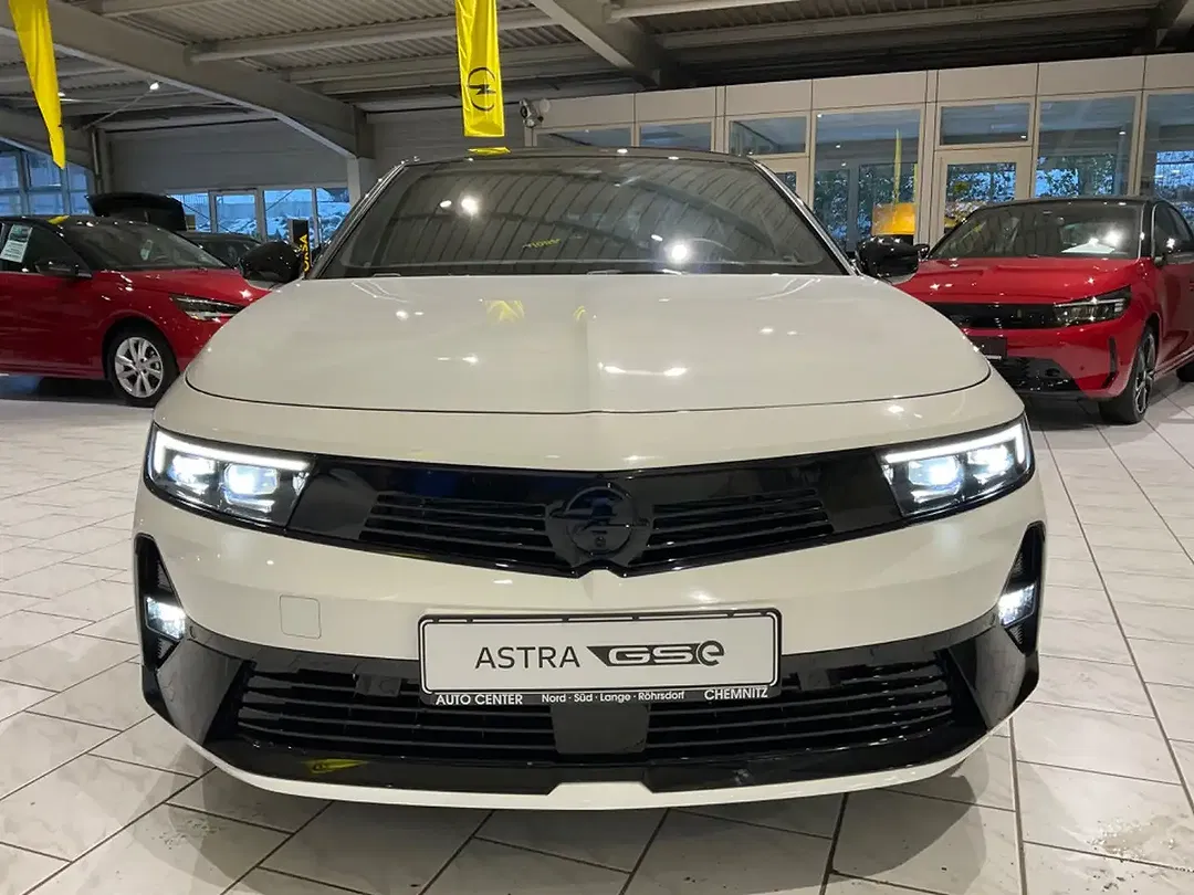 Opel Astra PHEV Hybrid Matrix LED - Thumbnail 2