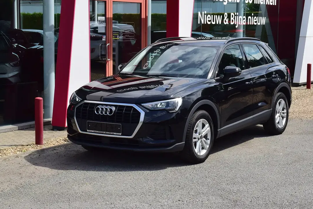 Audi Q3 - Thumbnail 11