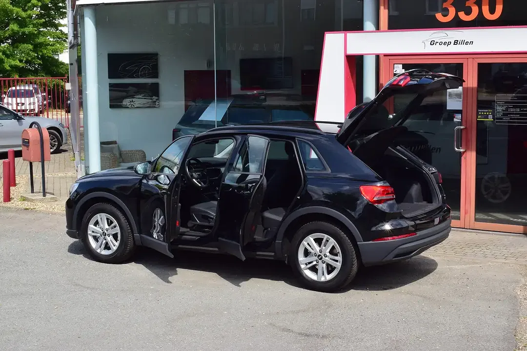 Audi Q3 - Thumbnail 13