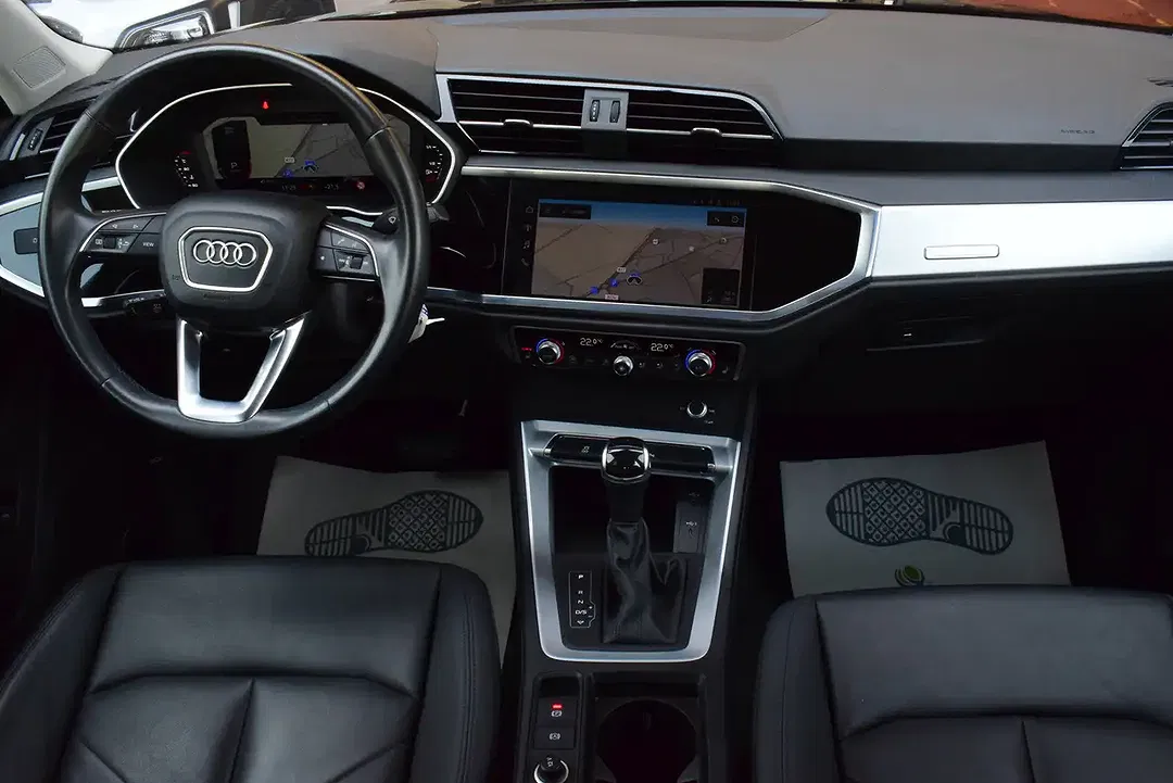 Audi Q3 - Thumbnail 4