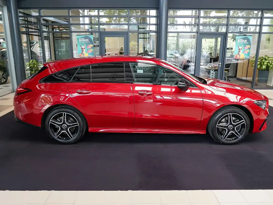 Mercedes-Benz CLA 250 AMG Line Night - Thumbnail 3