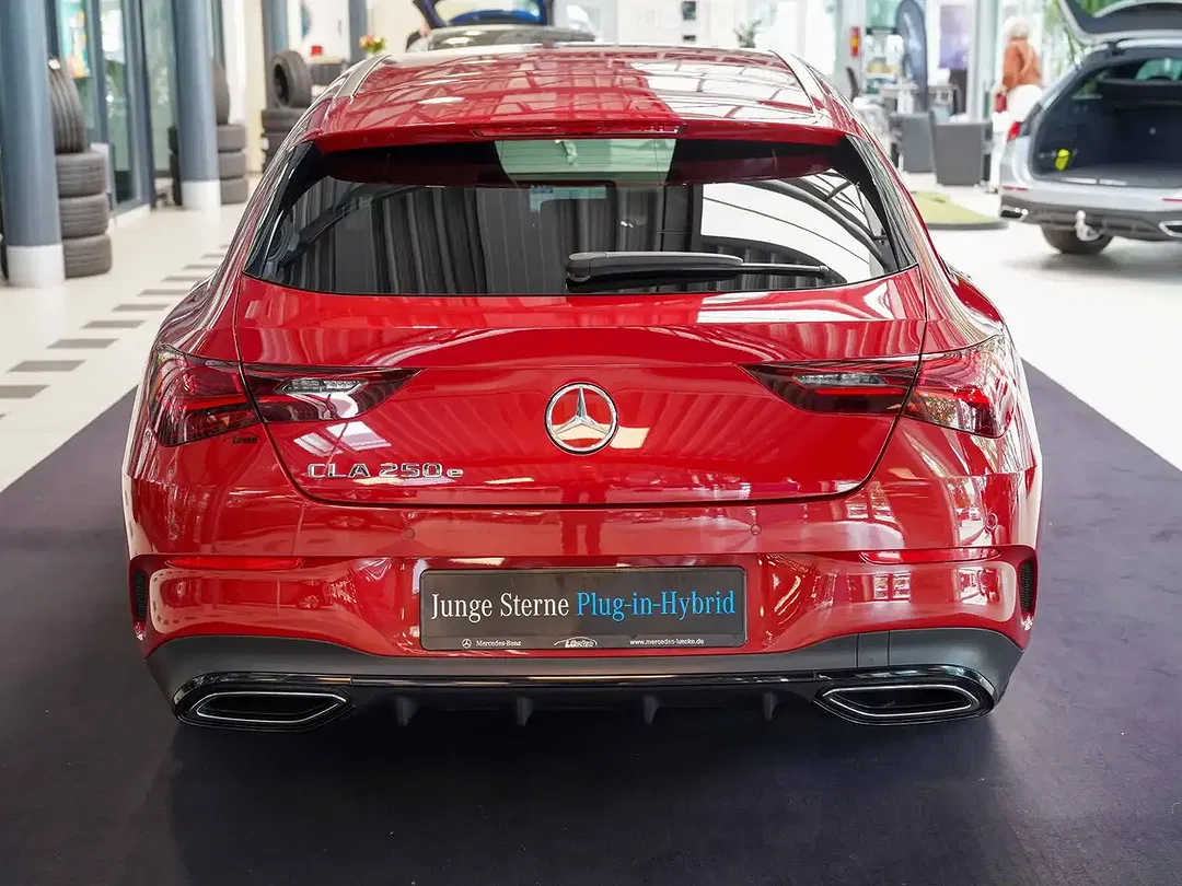 Mercedes-Benz CLA 250 AMG Line Night - Thumbnail 5