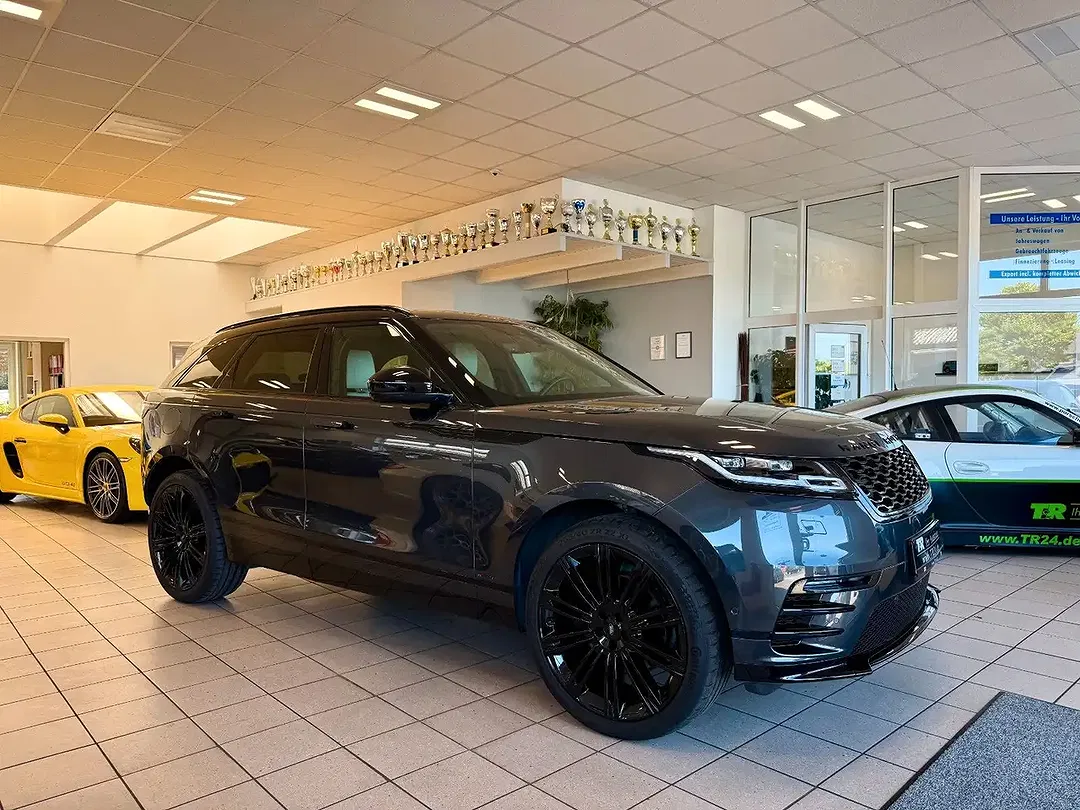 Land Rover Range Rover Velar R-Dynamic HSE Design - Thumbnail 1