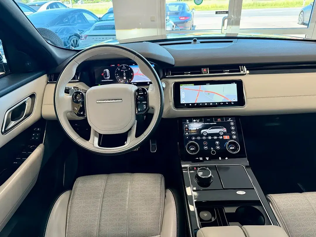 Land Rover Range Rover Velar R-Dynamic HSE Design - Thumbnail 15
