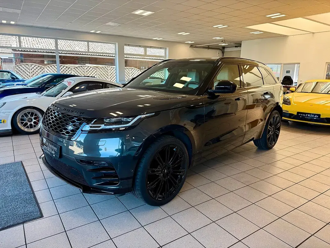 Land Rover Range Rover Velar R-Dynamic HSE Design - Thumbnail 2