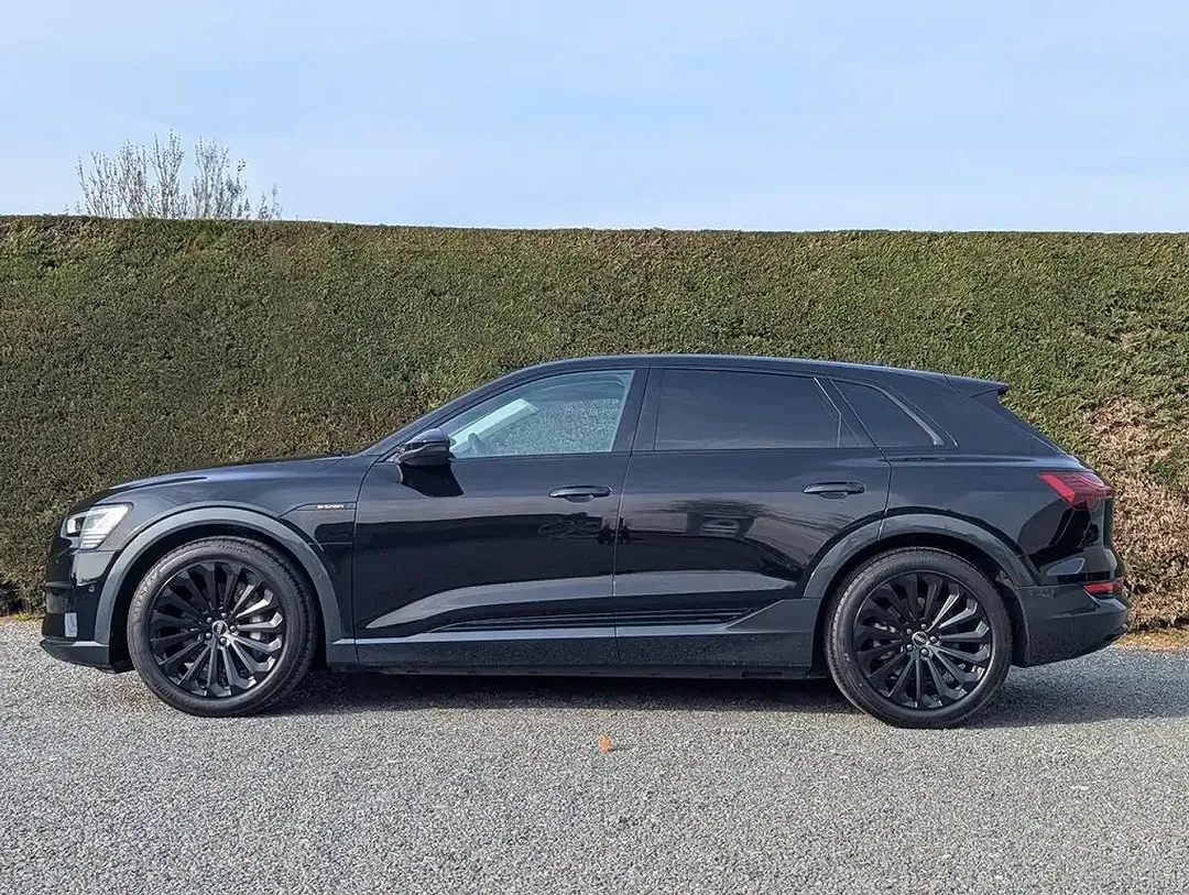 Audi Q8 e-tron 55 - foto 2