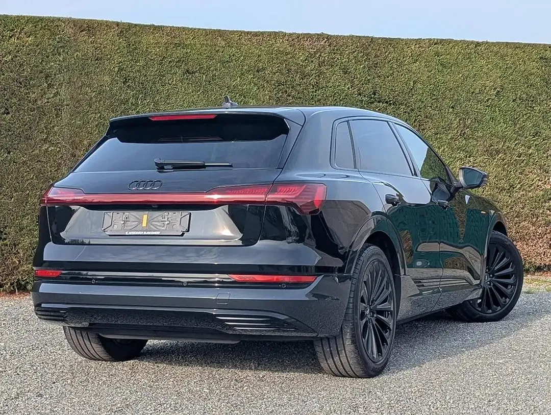 Audi Q8 e-tron 55 - Thumbnail 3
