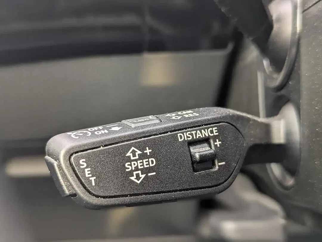 Audi Q8 e-tron 55 - Thumbnail 4