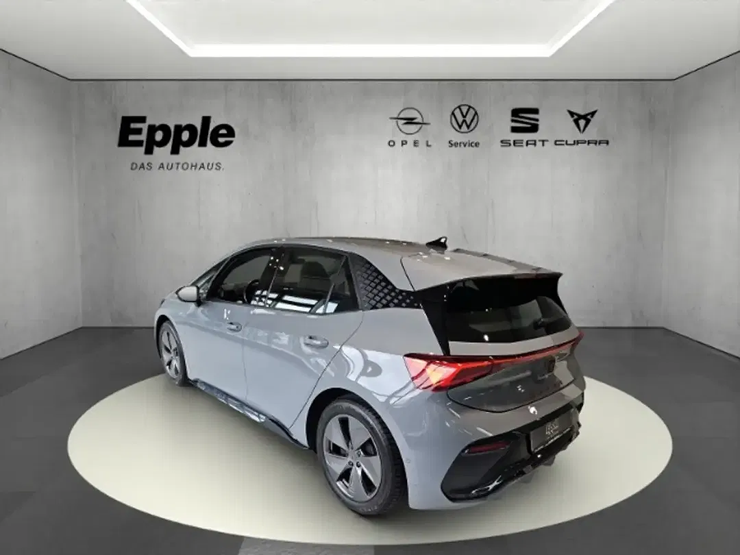 CUPRA Born - Thumbnail 5