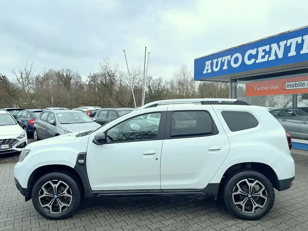 Dacia Duster Celebration - Thumbnail 6