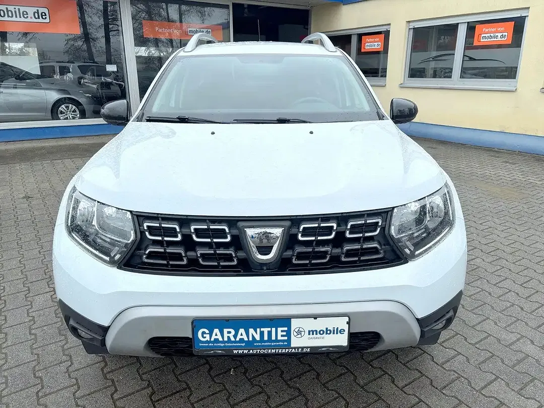 Dacia Duster Celebration - Thumbnail 4