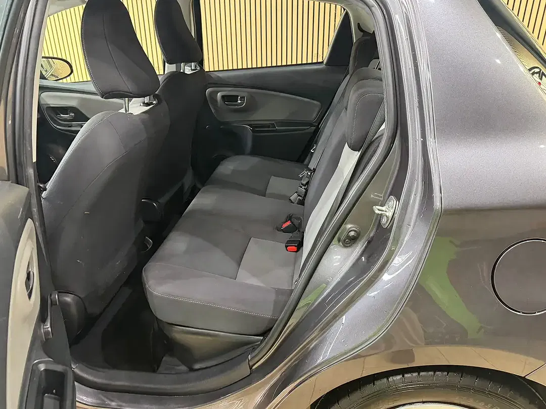Toyota Yaris 1.5 Hybrid - Thumbnail 11