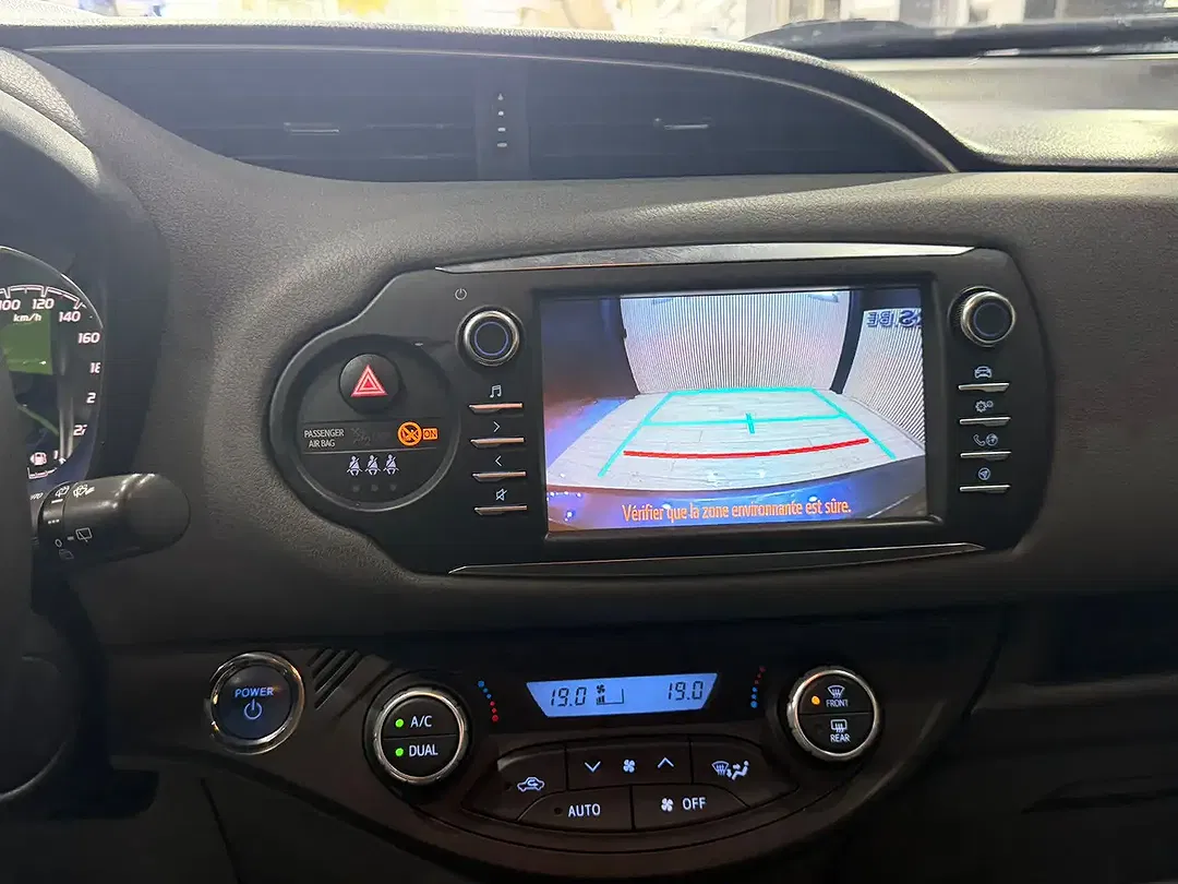 Toyota Yaris 1.5 Hybrid - foto 15