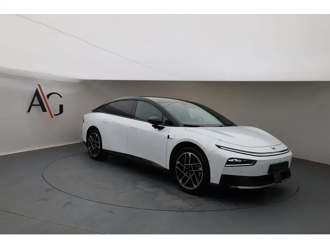 Xpeng P7 RWD Long Range - Thumbnail 7