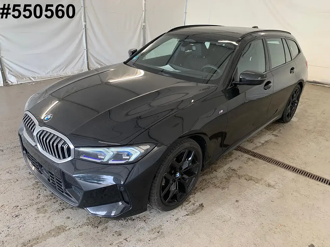 BMW 320 xDrive M Sport - Thumbnail 1
