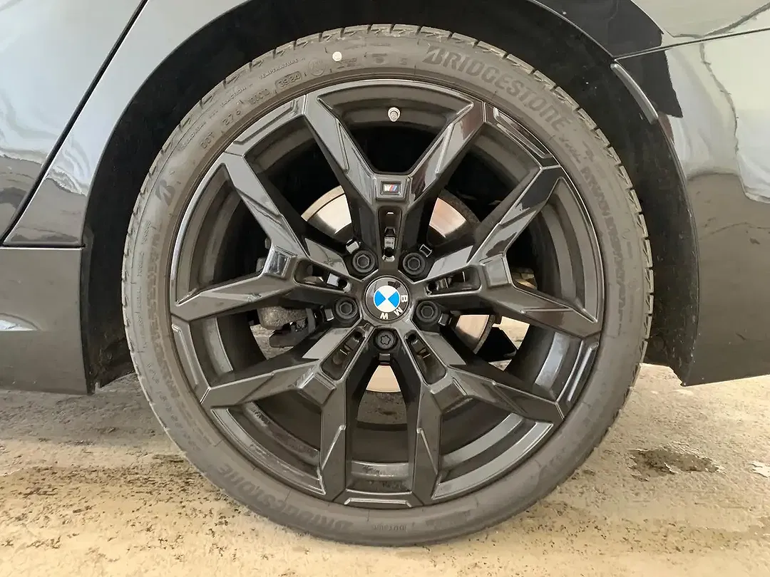 BMW 320 xDrive M Sport - Thumbnail 5