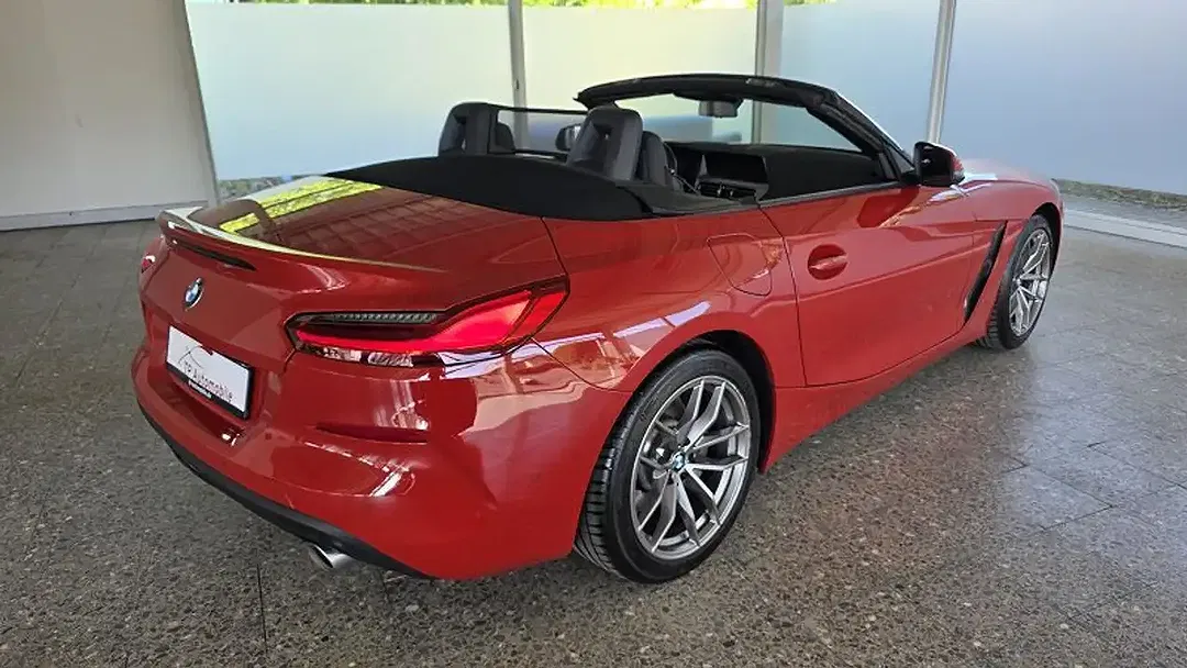 BMW Z4 Roadster - Thumbnail 3