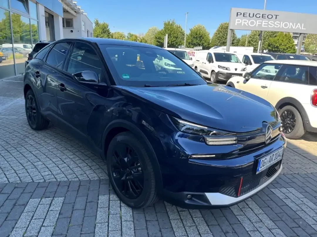 Citroen C4 Collection - Thumbnail 3