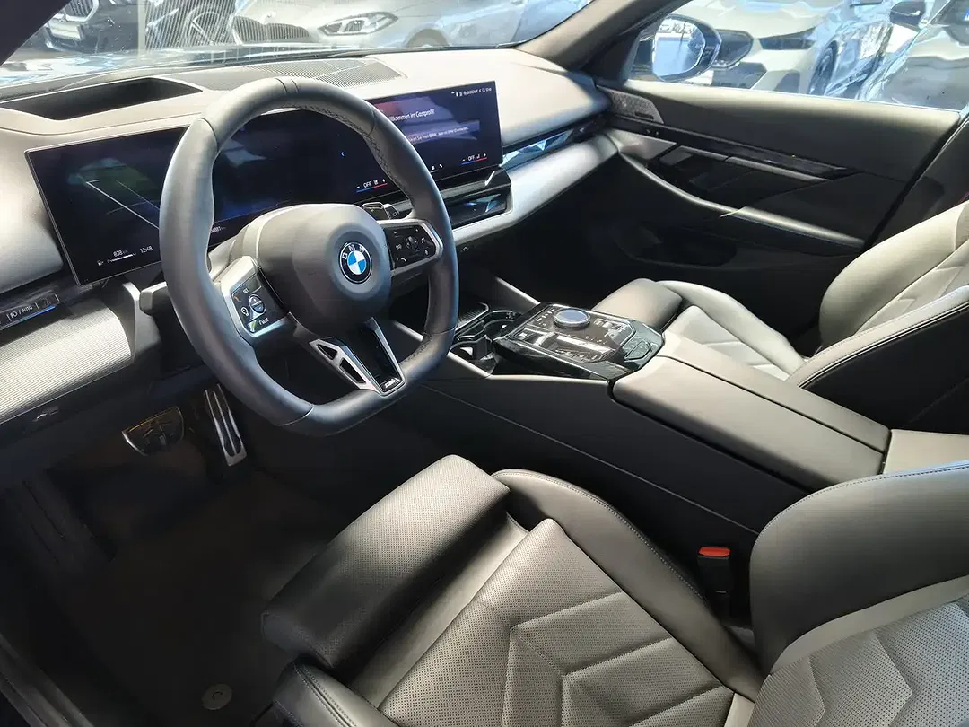 BMW 520 M Sport Pro Touring - Thumbnail 10