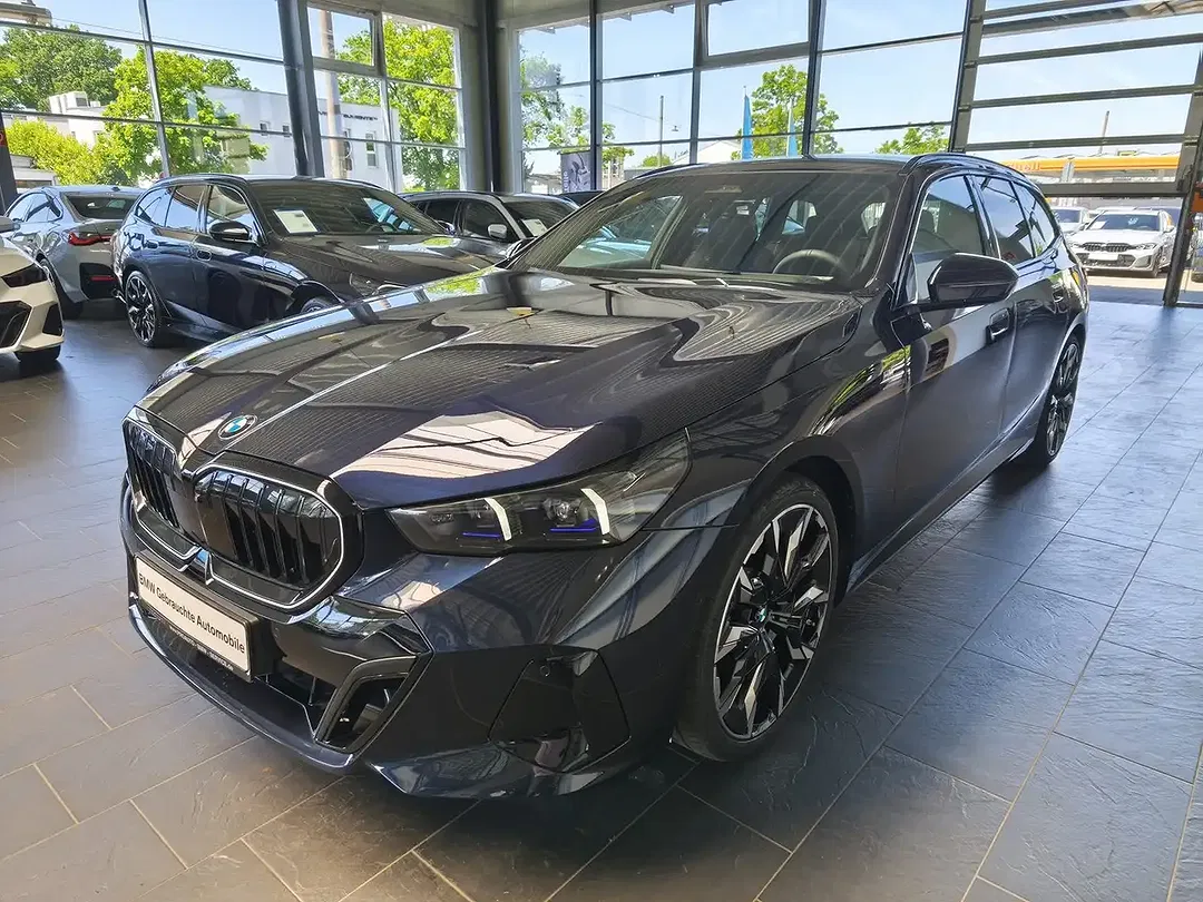 BMW 520 M Sport Pro Touring - Thumbnail 2