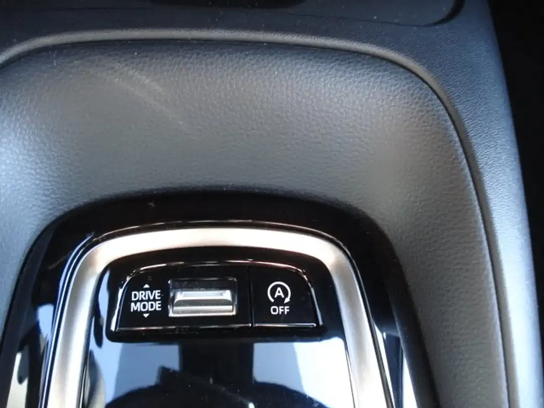 Toyota Corolla 1.2 Plus - Thumbnail 12