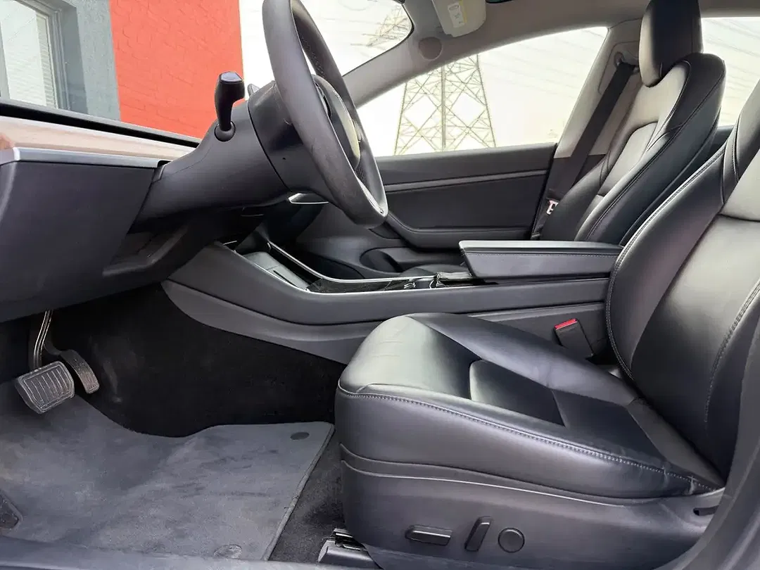 Tesla Model 3 RWD Standard Range Plus - Thumbnail 11