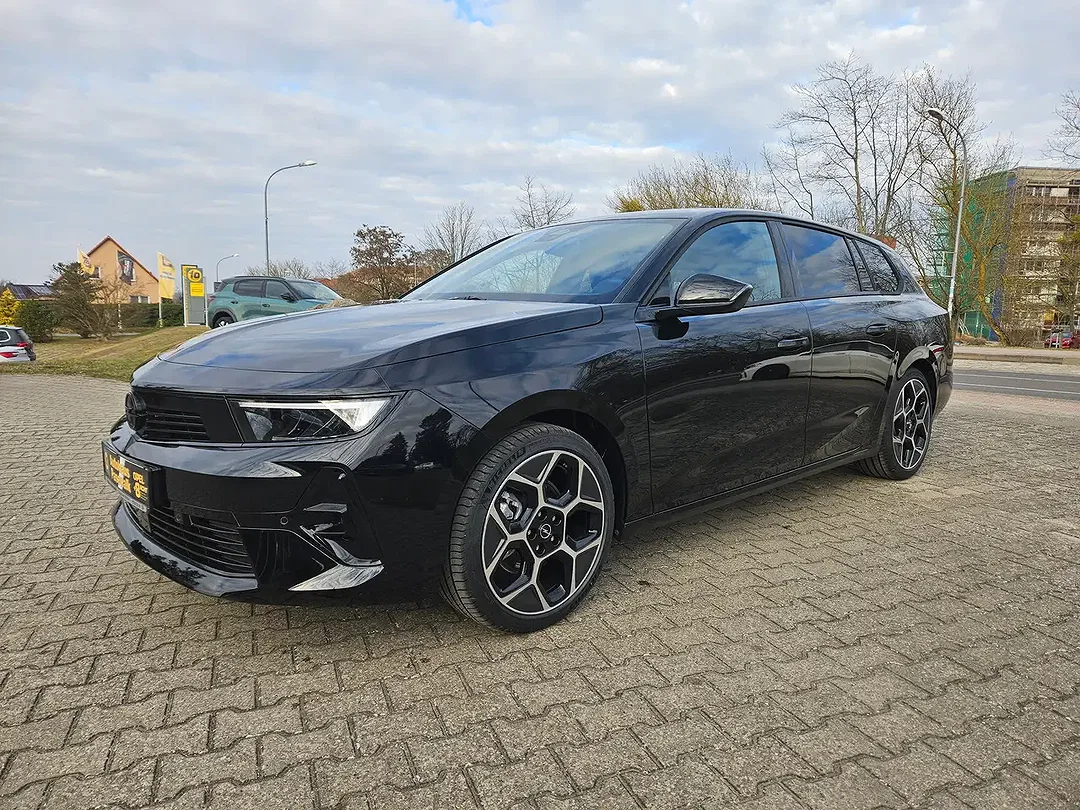Opel Astra 1.2 Turbo GS - Afbeelding 1