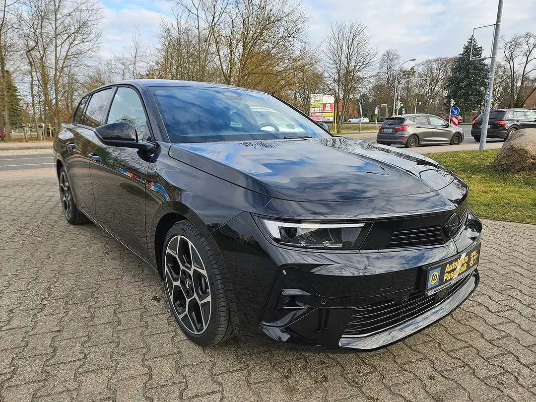 Opel Astra 1.2 Turbo GS - Thumbnail 2