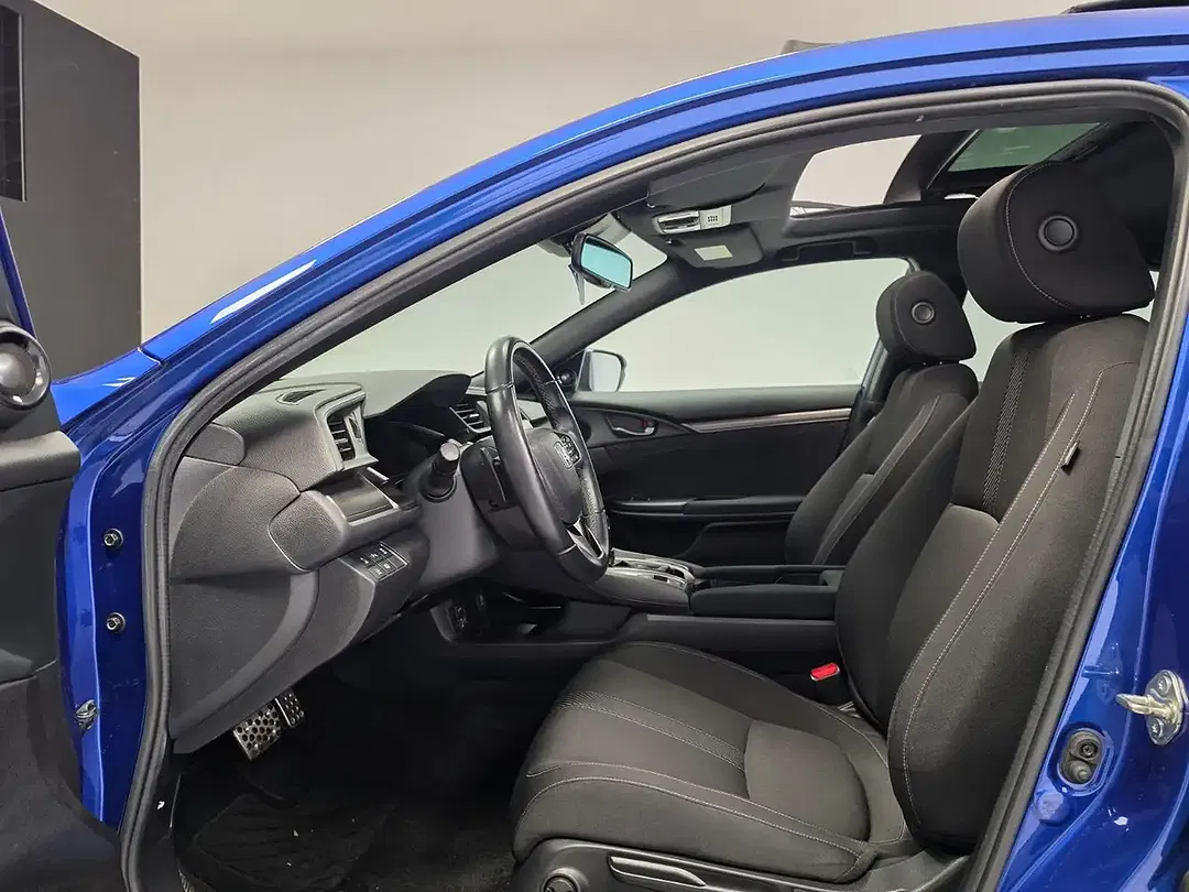 Honda Civic 1.0 i-VTEC - Thumbnail 11