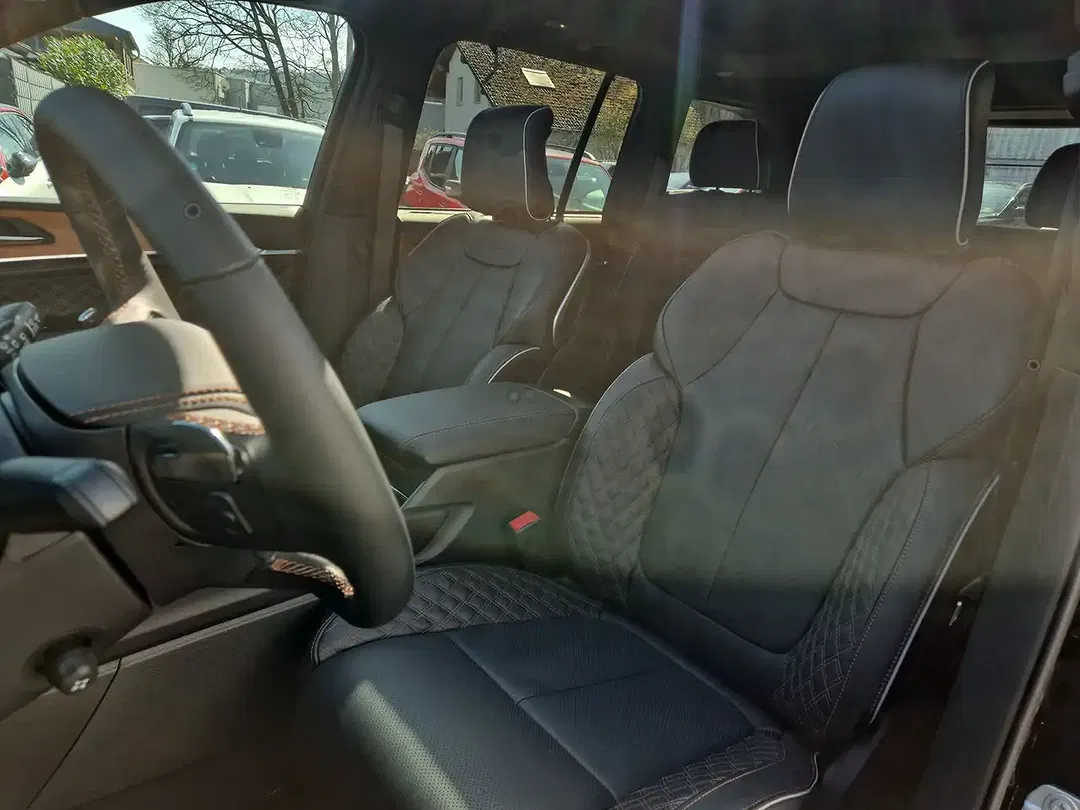 Jeep Grand Cherokee Summit - Thumbnail 6