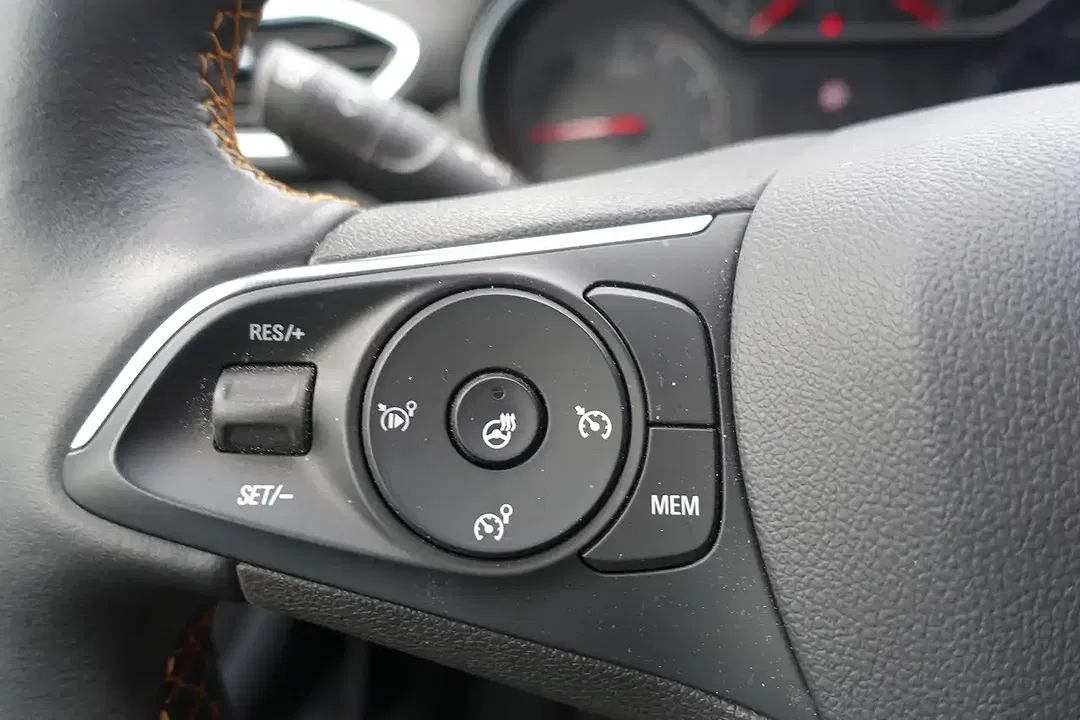 Opel Crossland X GS - Thumbnail 15