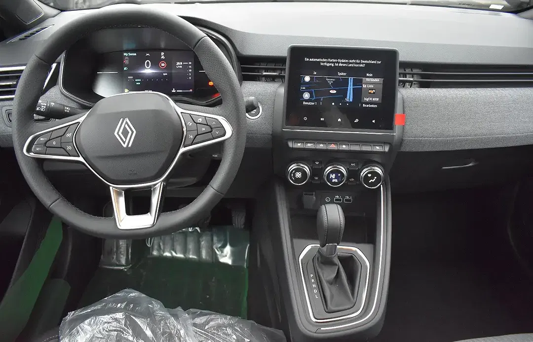 Renault Clio TCe AUT Techno - Thumbnail 13