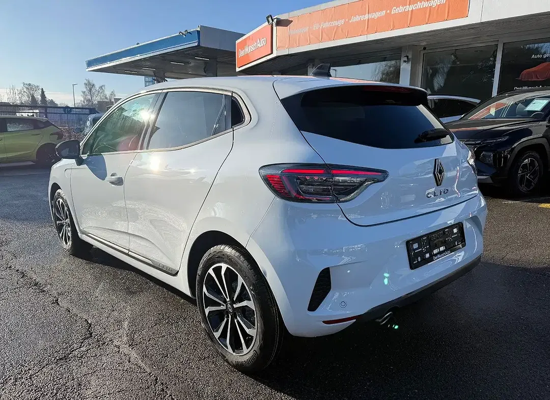 Renault Clio TCe AUT Techno - Thumbnail 6