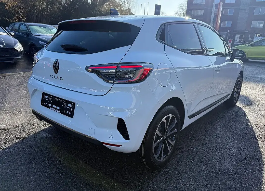Renault Clio TCe AUT Techno - Thumbnail 8