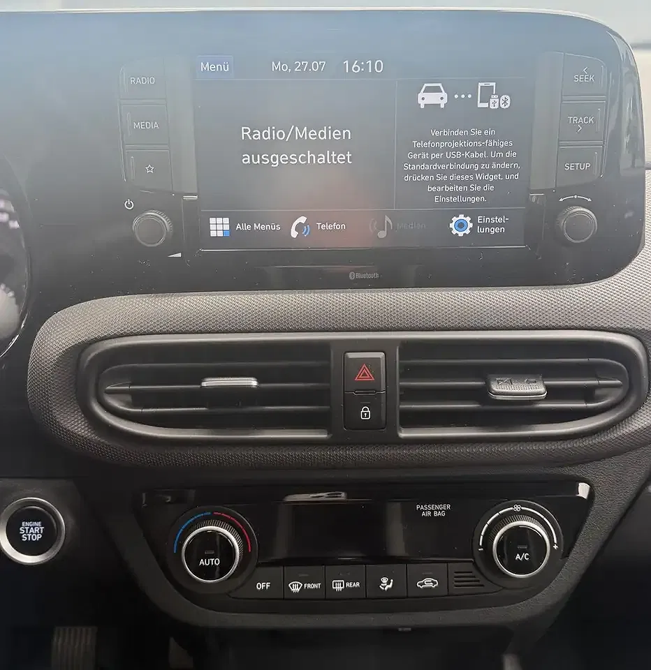 Hyundai i10 Trend - Thumbnail 11