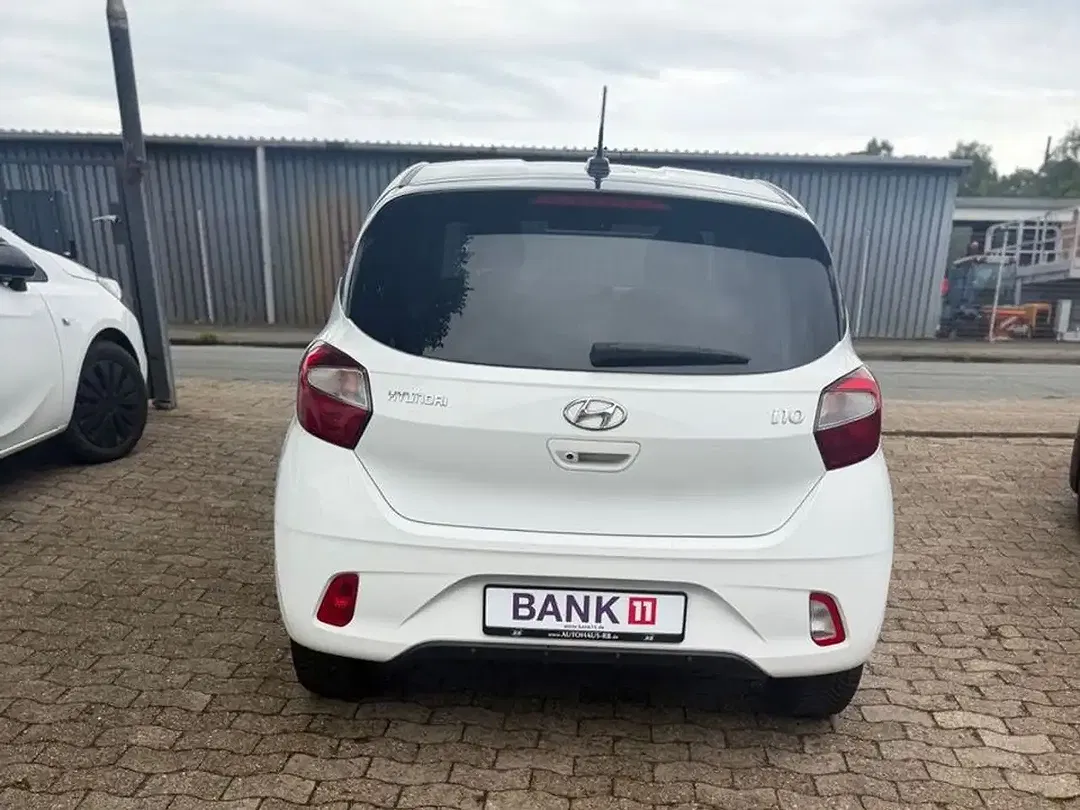 Hyundai i10 Trend - Thumbnail 4