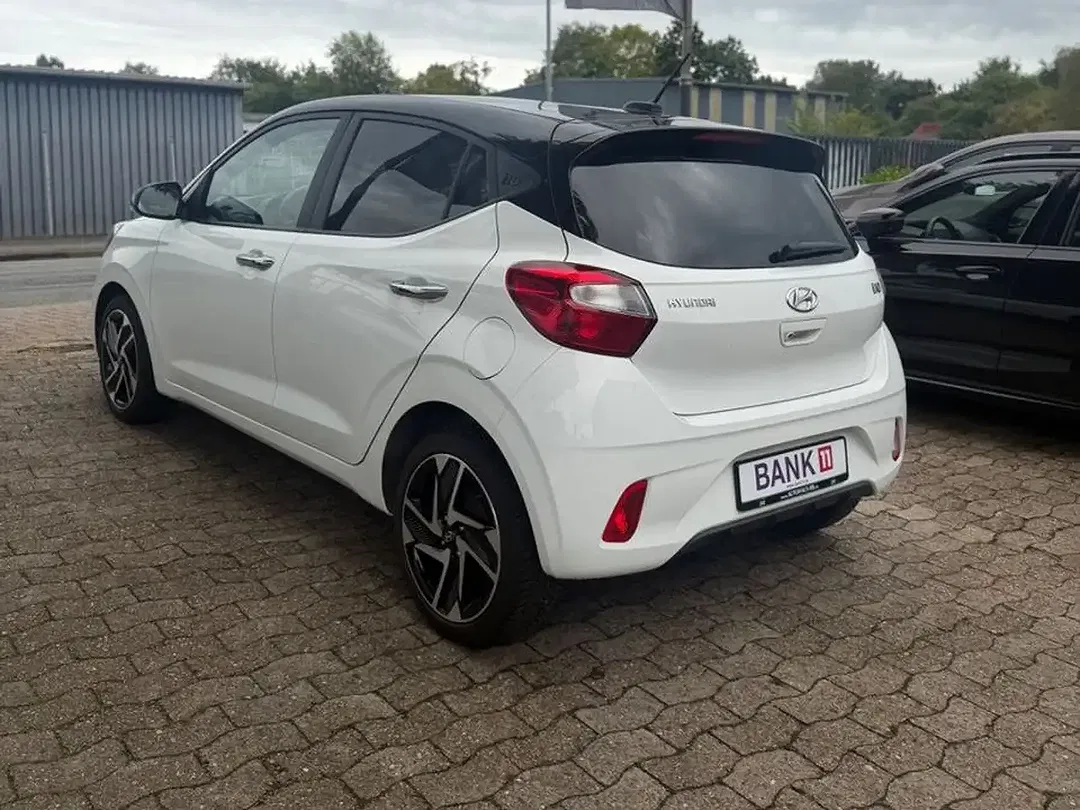Hyundai i10 Trend - Thumbnail 6