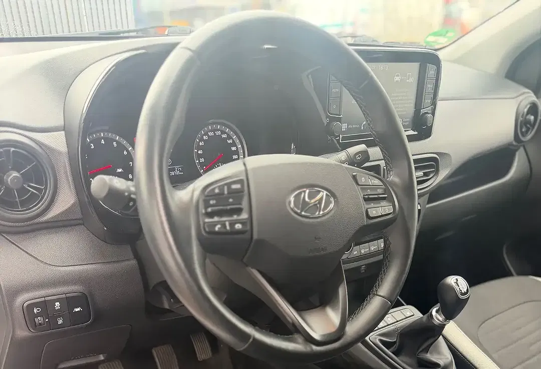 Hyundai i10 Trend - Thumbnail 8