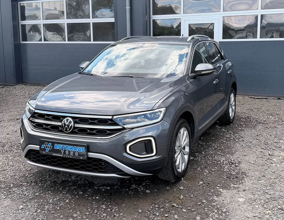 Volkswagen T-Roc 1.5 TSI DSG Style - Thumbnail 1