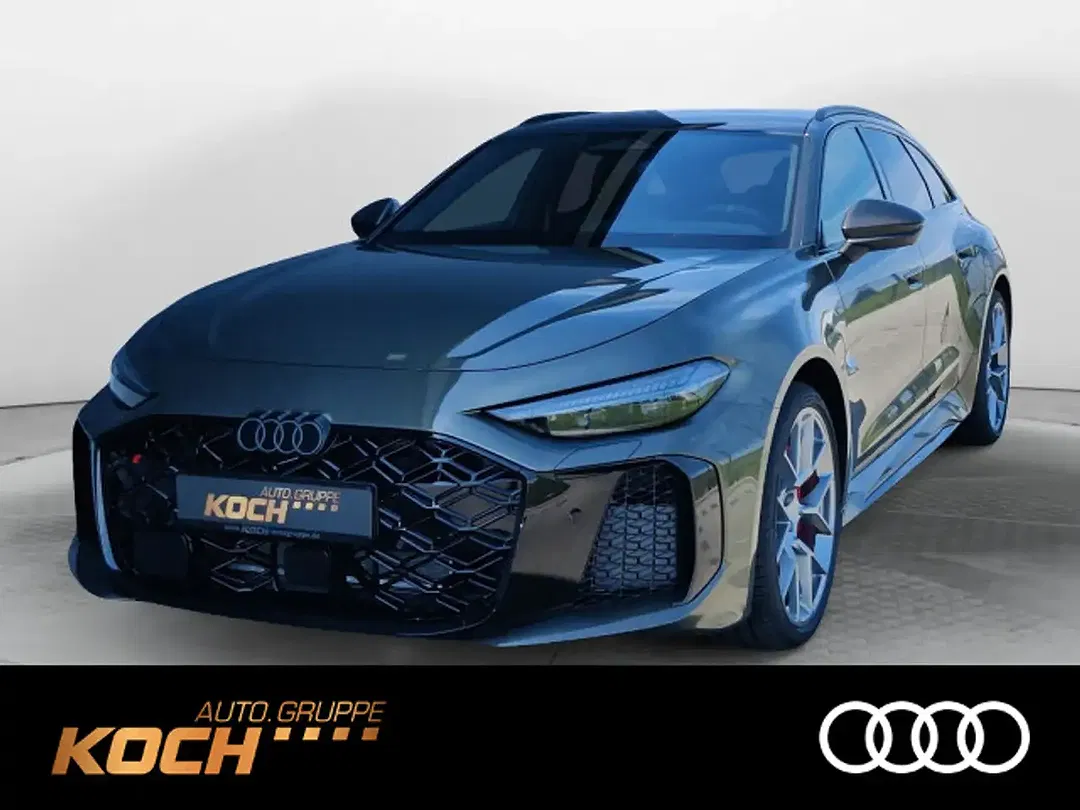 Audi RS5 - foto 1
