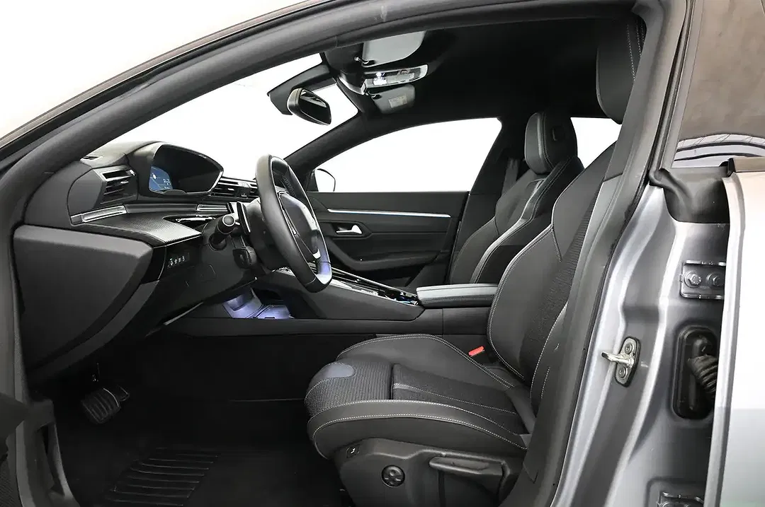 Peugeot 508 225 e-EAT8 PHEV Allure SW - Thumbnail 25