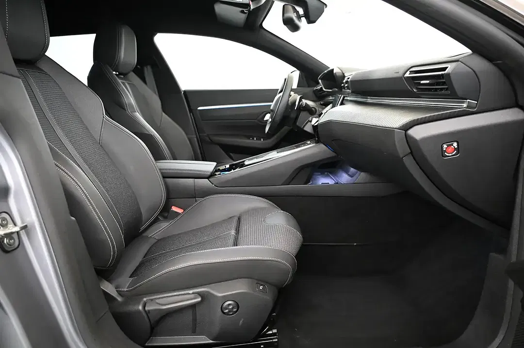 Peugeot 508 225 e-EAT8 PHEV Allure SW - Thumbnail 26