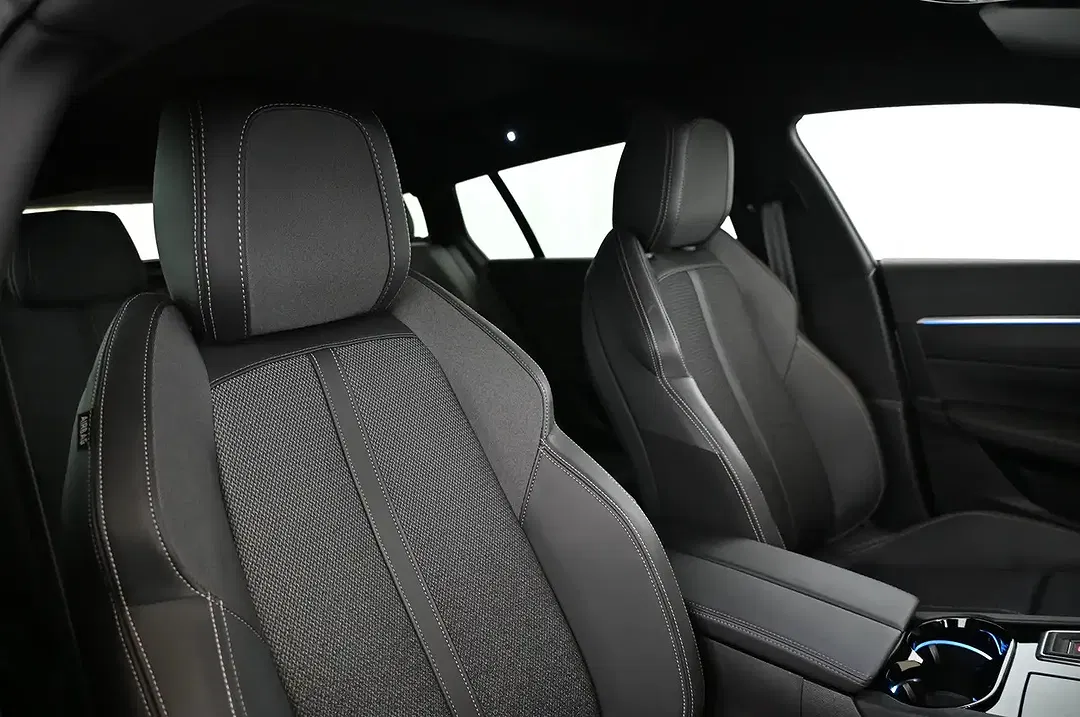 Peugeot 508 225 e-EAT8 PHEV Allure SW - Thumbnail 27