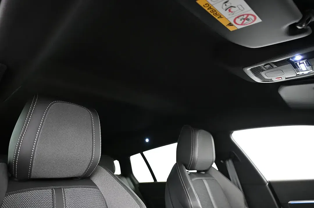 Peugeot 508 225 e-EAT8 PHEV Allure SW - Thumbnail 28