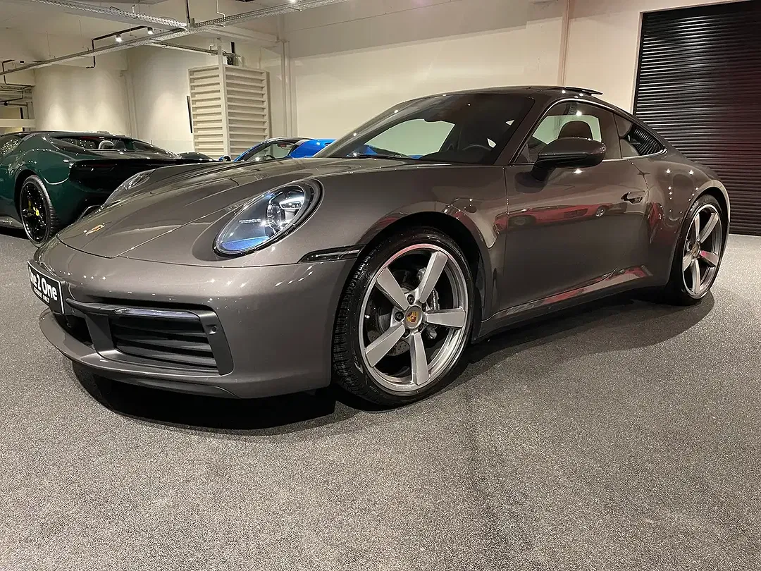 Porsche 992 PDK Carrera - foto 1