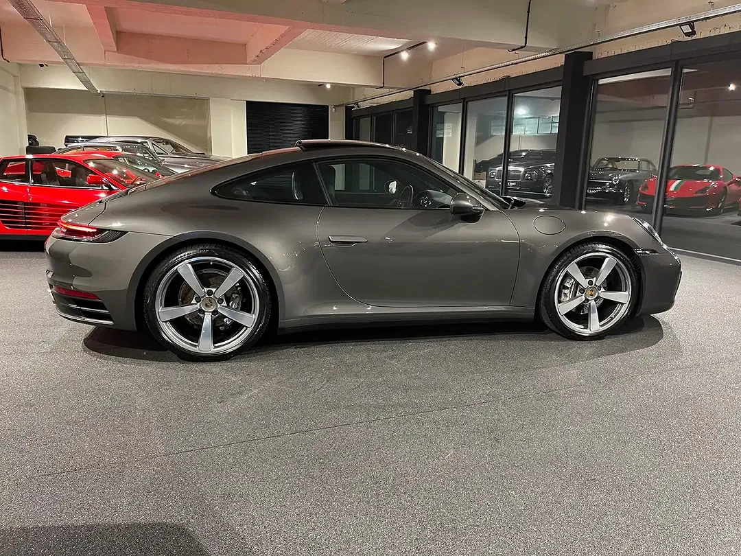 Porsche 992 PDK Carrera - Thumbnail 10
