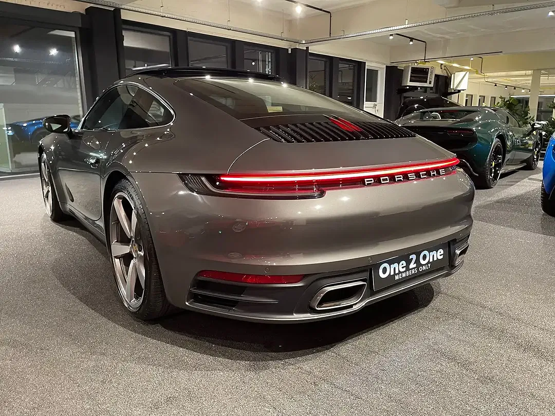 Porsche 992 PDK Carrera - Thumbnail 12